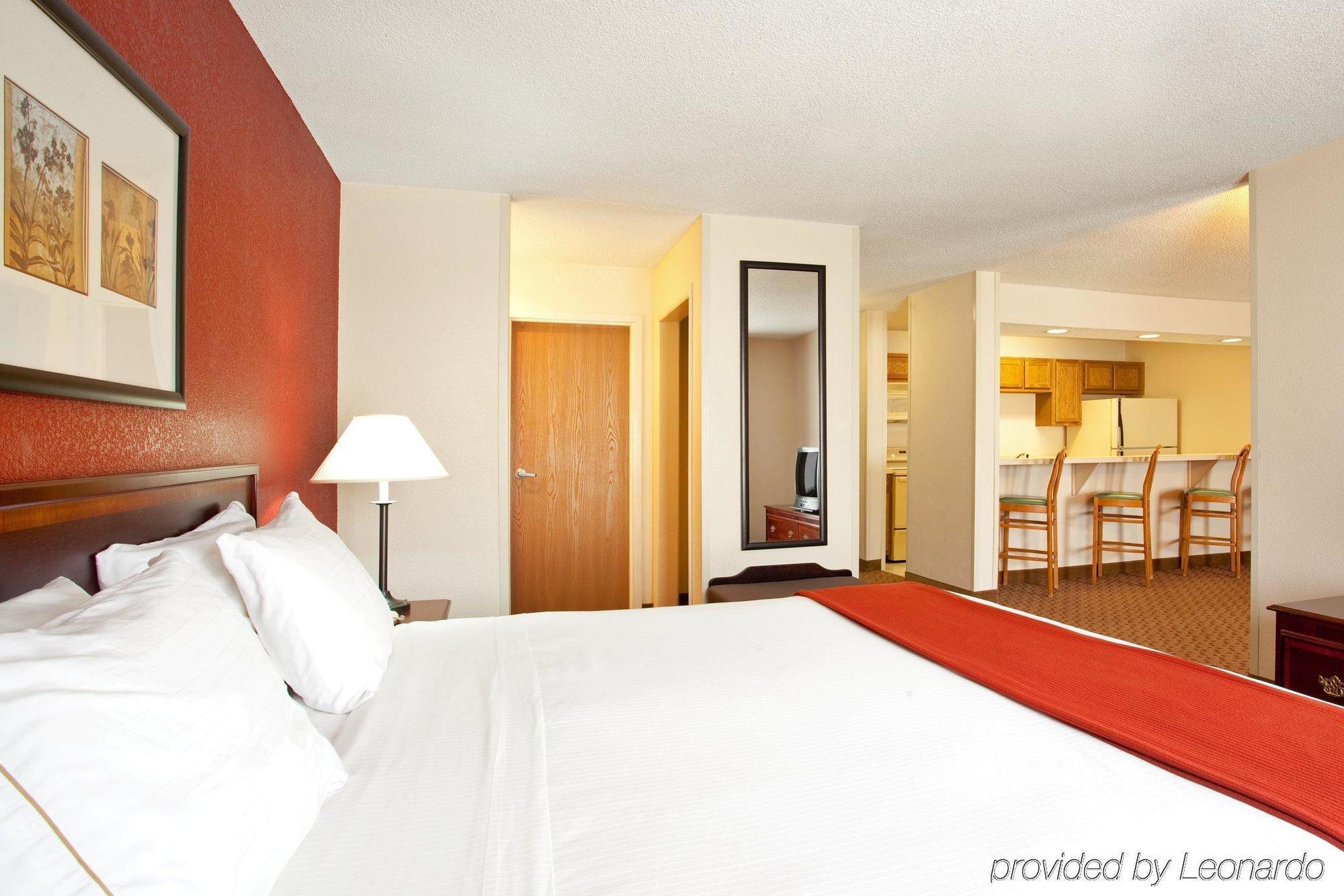 Baymont By Wyndham Merrillville Zimmer foto